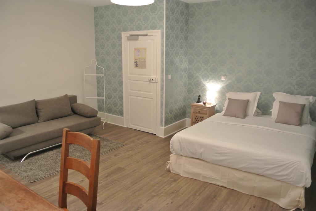 Hotel Le Central Boussac  Habitación foto